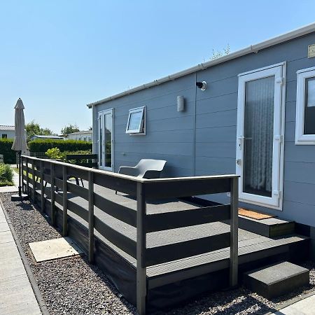Chalet 536 Op Recreatiepark De Wielen Sint Maarten Exterior foto