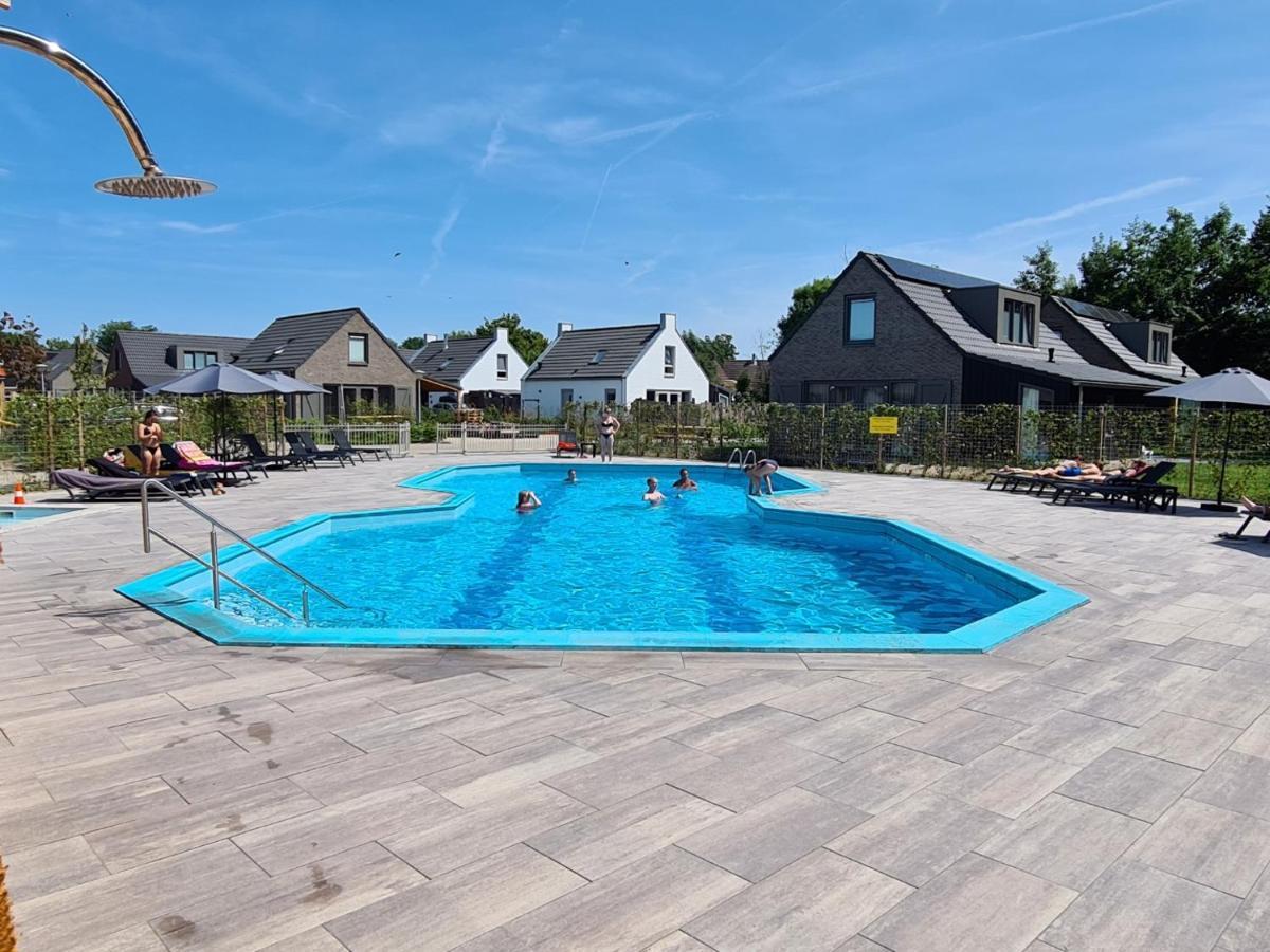 Chalet 536 Op Recreatiepark De Wielen Sint Maarten Exterior foto